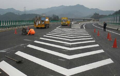 西安標(biāo)線涂料施工